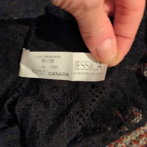 2x pairs of panties - Picture 2 of 4